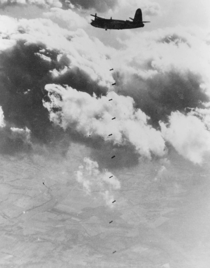 Bombardement américain (NARA).