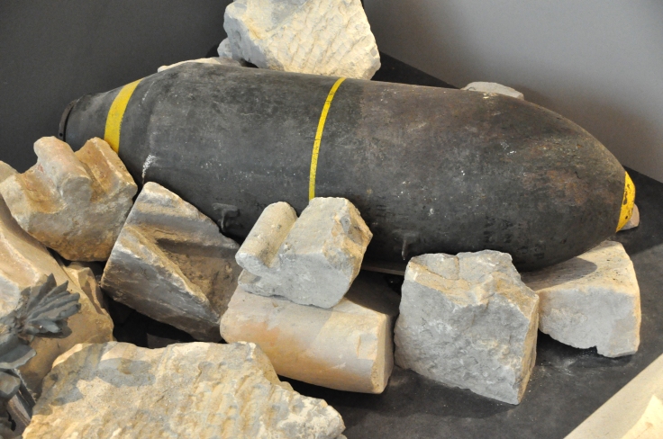 Bombe alliée exposée au musée de Saint-Lô (cl. J. Halais).